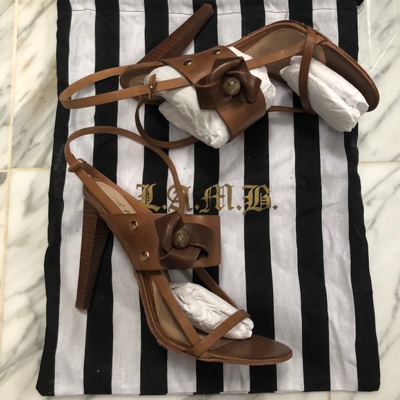 LAMB, GWEN STEFANI AT HER BEST, NEUTRAL SANDALS - Picture 5 of 5